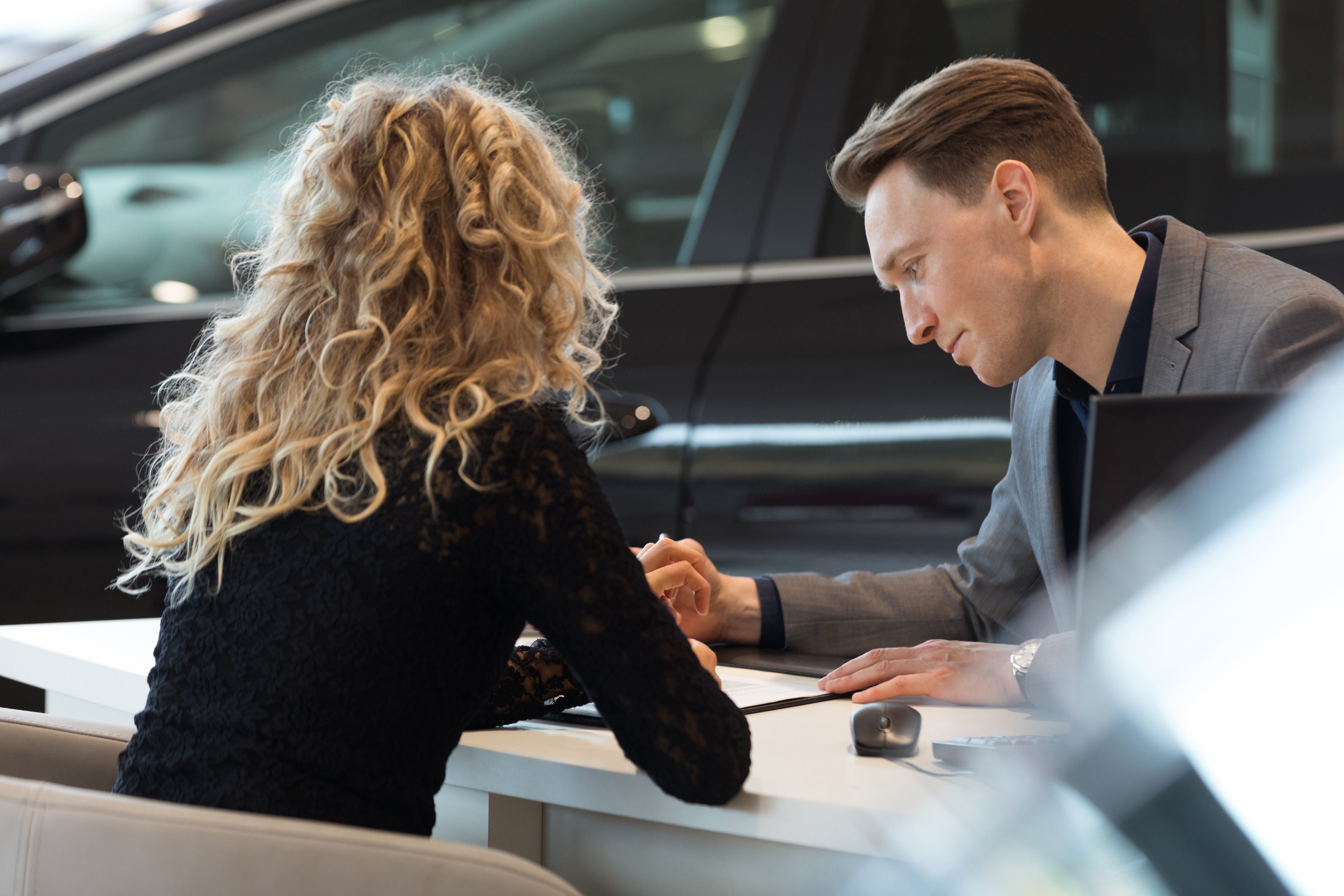 What are the daily tasks of a Car Sales Manager?